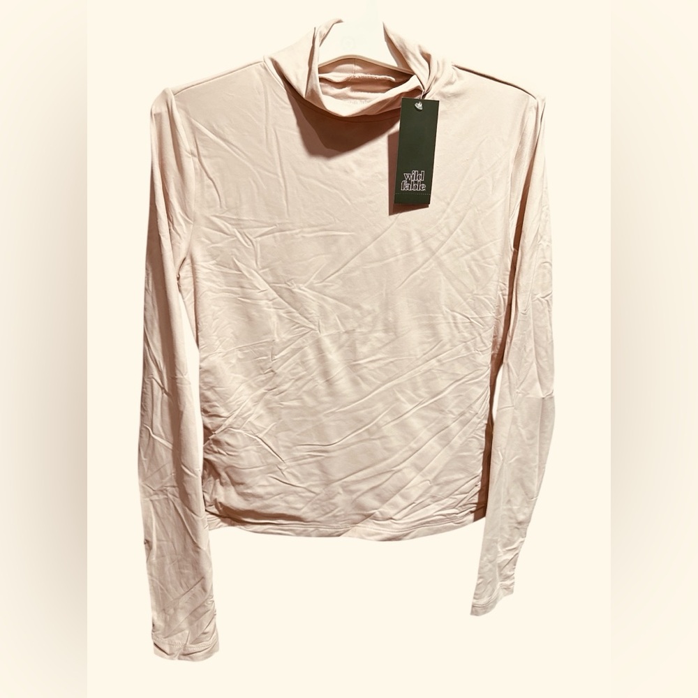 Wild Fable Pink Long Sleeve Turtle Neck Top Size Medium NWT - Picture 1 of 2